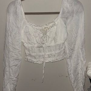 Aeropostale cropped long sleeve flowy top